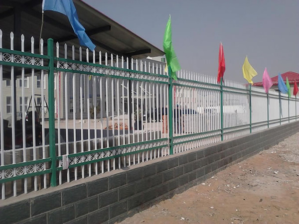 北京装饰圈锌钢护栏图片3