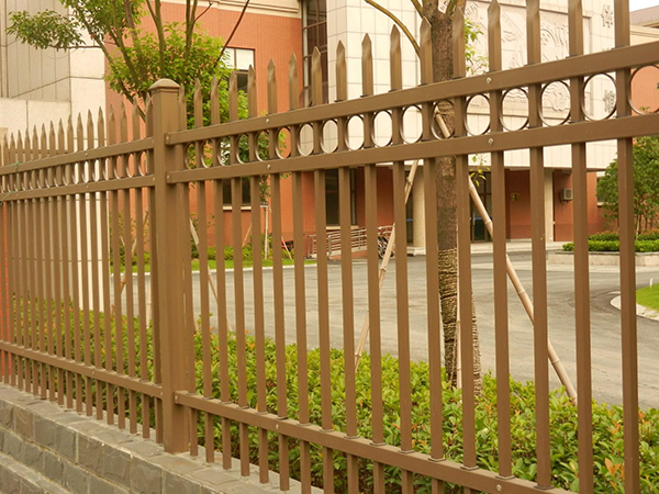 山东装饰圈锌钢护栏图片5