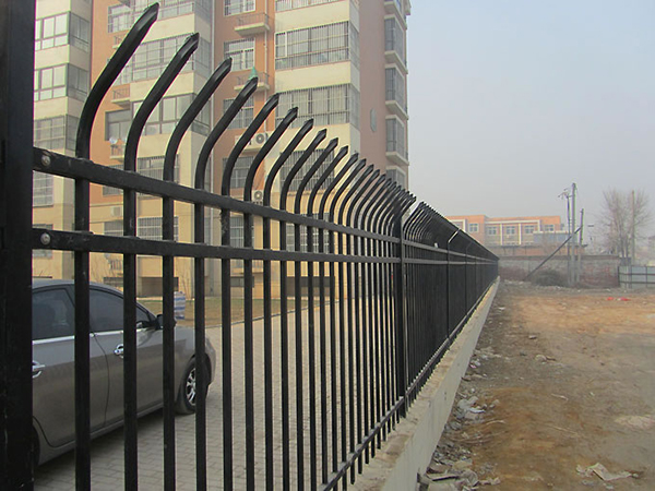 上海单弯头锌钢护栏图片3