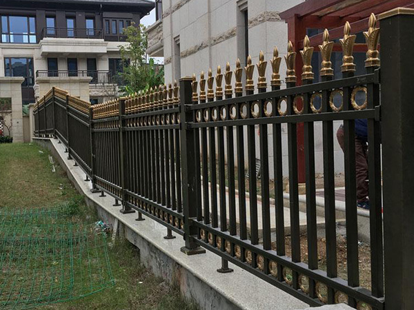 上海别墅围墙护栏图片4