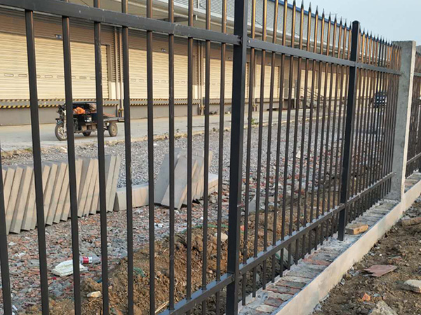 北京厂区围墙护栏图片2