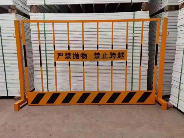 北京基坑护栏(竖杆型)图片5