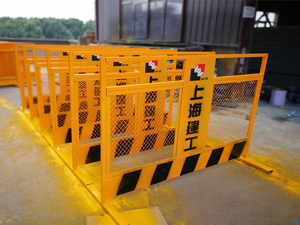 西安上海建工基坑护栏图片6