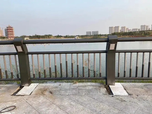 重庆河道护栏图片5